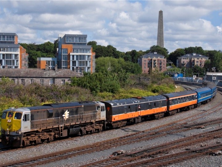 23/7/2011: 3185 behind GM 080 at Islandbridge on a 'Mystery Train' (to Kilkenny). (C.Cooney)