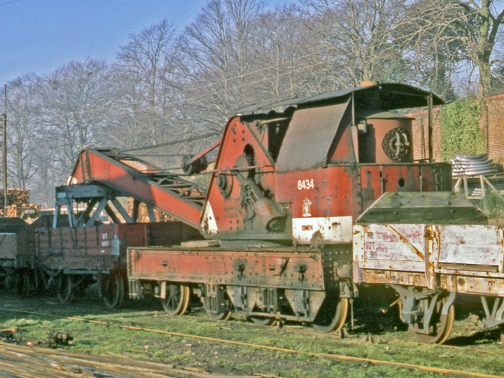 30/1/1978: GNR steam crane at Lisburn. (C.P. Friel)