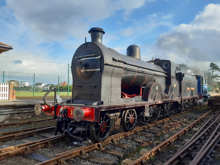 21/4/2021: The locomotive getting a shunt by No.3BG 'Guinness' to exercise its bearings during lockdown. (J.J. Friel)