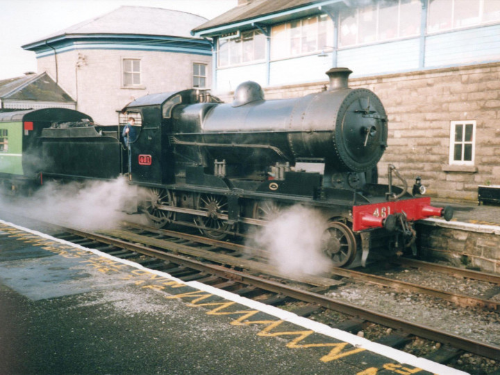 8/12/1991: The locomotive doing what it did best, heading a Santa Special at Mullingar. (D. Humphries)