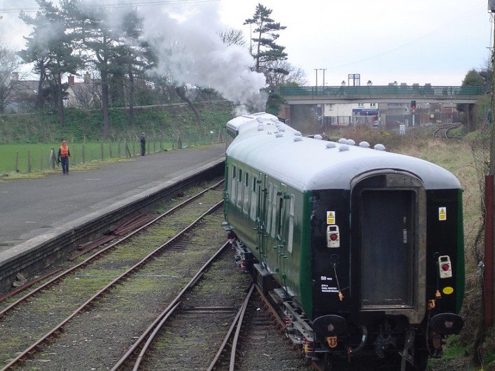 27/3/2004: Before final lining out, 460 in ex-works condition at Whitehead.