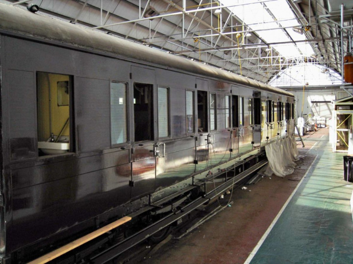 12/5/2008: The carriage undergoing restoration at Inchicore. (R. Joanes)