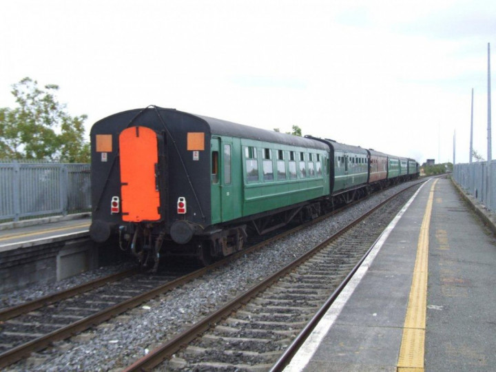 12/9/2010: On the rear of a 'Maynooth Shuttle' at Broombridge.