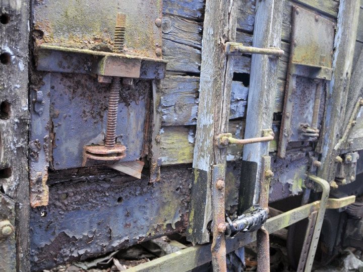 29/6/2013: A last look at Guinness Van 2518. Note how the bottom step was cranked to clear handbrake lever. (C.P. Friel)