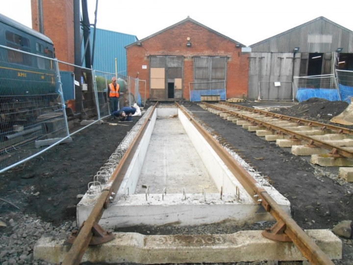 27/9/2013: The track over the pit on No.1 Road. (M. Walsh)