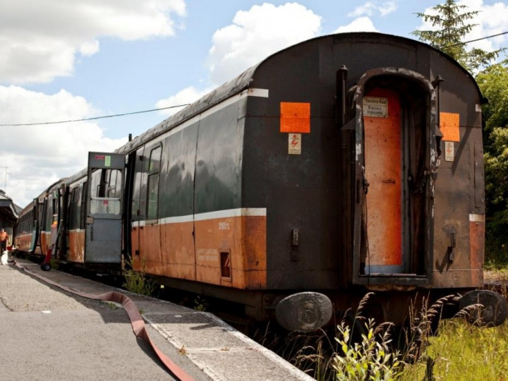 23/6/2014: 3185 at Mullingar on the back of a train which was run for fireman training.