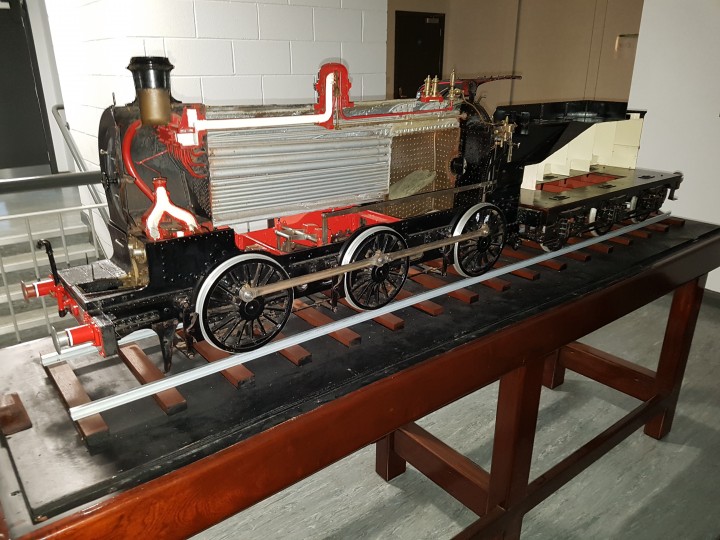 A view of the sectioned locomotive. (J. Spurle)