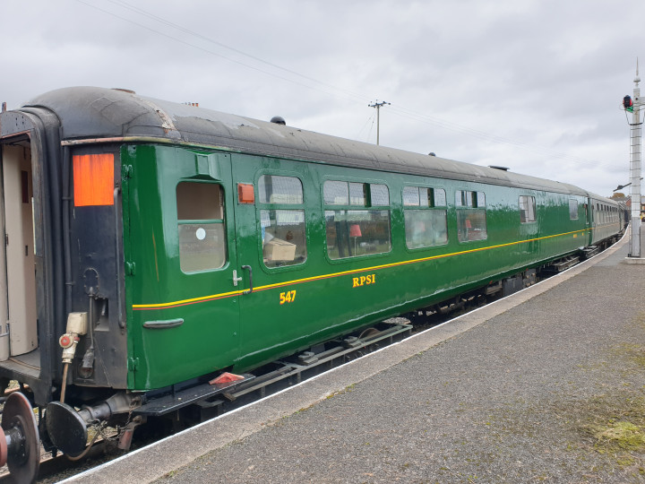 17/10/2020: The diner appears during a shunt at Whitehead following its repaint. (A. Lohoff)