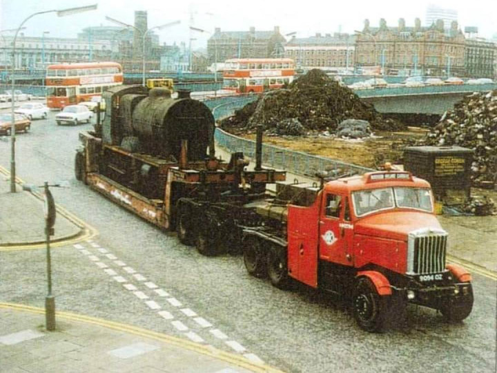 1977 (September): The locomotive being moved from the Transport Museum to Harland & Wolff.