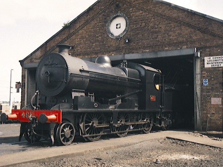 At Connolly shed, Dublin. (B. Pickup)