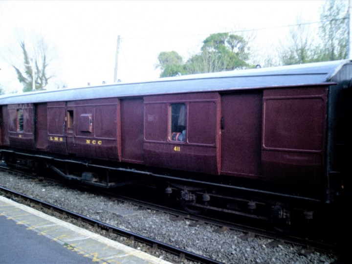 14/5/1994: 411 in her full glory at Ballinasloe. (N. Knowlden)