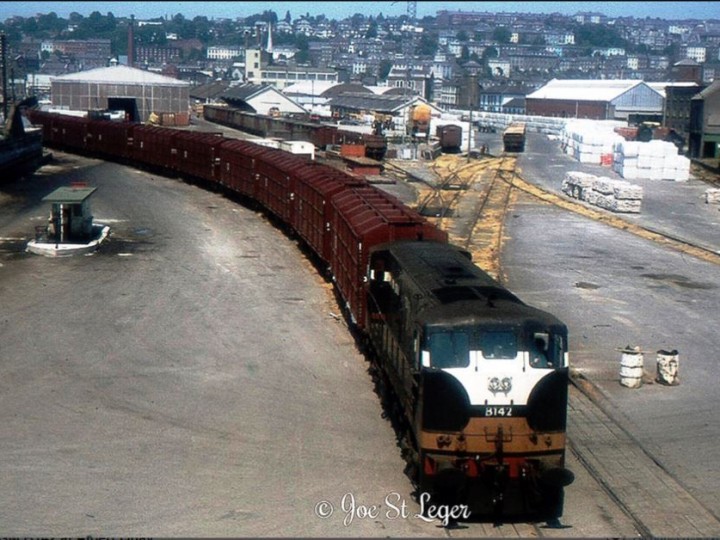 1974: B142 at Albert Quay Goods Yard, Cork. Imagine the sight of this when it was crossing Brian Boru Bridge!
Albert Quay closed to passengers on 1st April 1961. Tar and fertiliser traffic started 3rd November 1965; by then the station was only in use as a siding. It finally closed in September 1976.