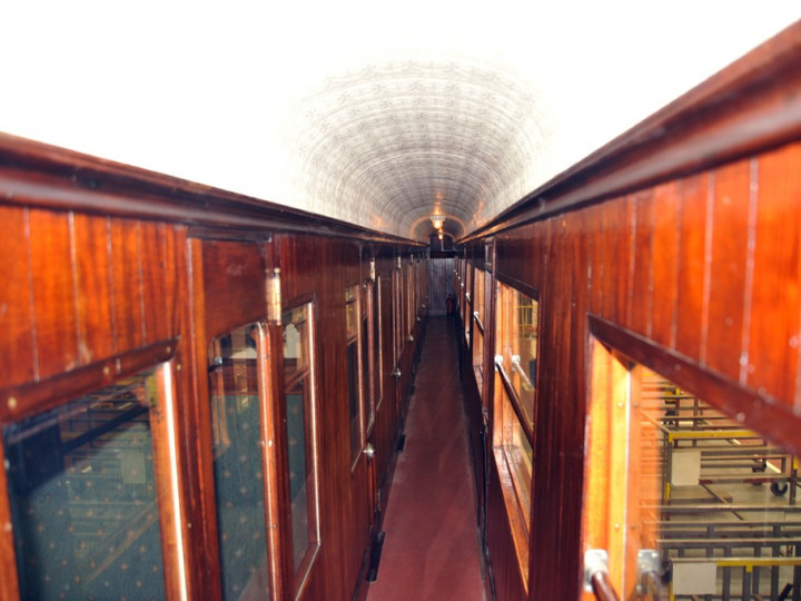 7/5/2022: The corridor in GS&WR All-First 1142, pictured during the Inchicore 175 open day. (C.P. Friel)