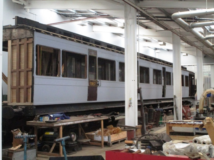 1/10/2022: The sea-ward side of the carriage has been repanelled and given an undercoat.