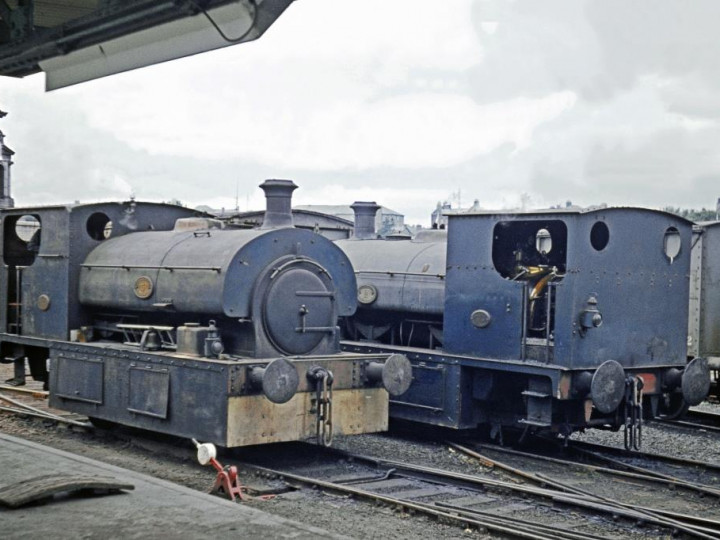 4/9/1963: Guinness No.3 is seen here with sister locomotive No.2 in the brewery yard. (T. Dorrity)