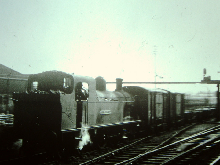 1966: No.27 shunting at York Road. (M. Birchenough)