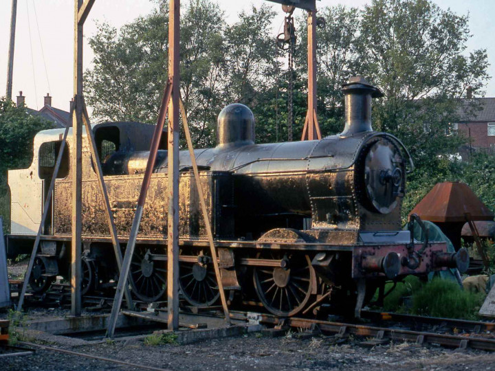 20/7/1996: Under the wheel-lift gantry at Whitehead. (R. Joanes)